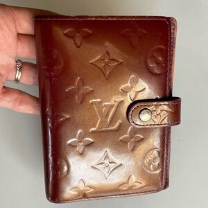Authentic Louis Vuitton Burgundy Vernis Small Agenda